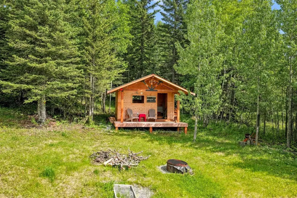 31435 Range Road 62 Rural Mountain View County AB T0M1X0