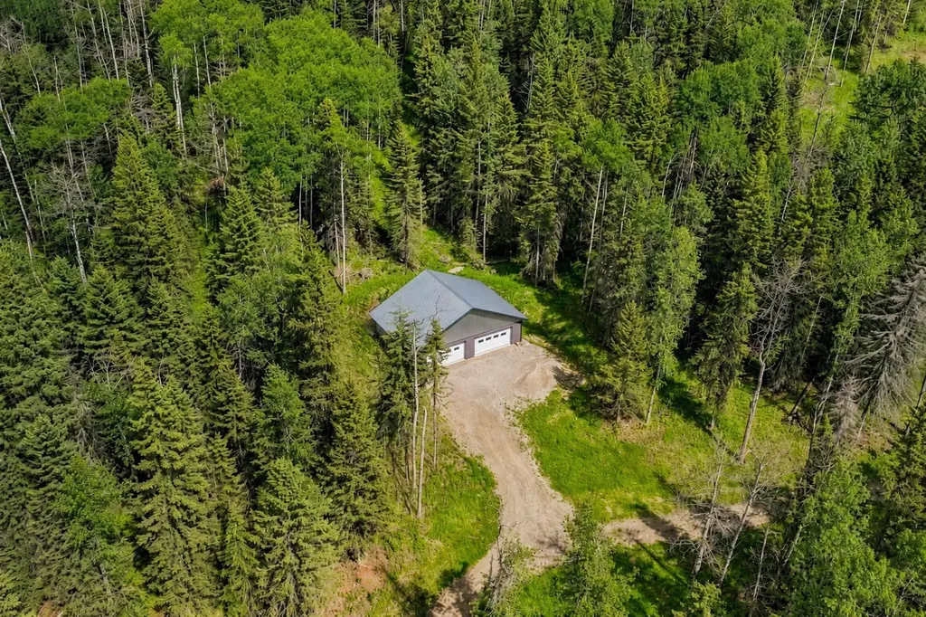 31435 Range Road 62 Rural Mountain View County AB T0M1X0