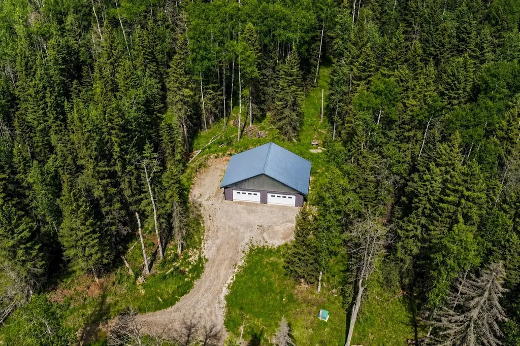 31435 Range Road 62 Rural Mountain View County AB T0M1X0