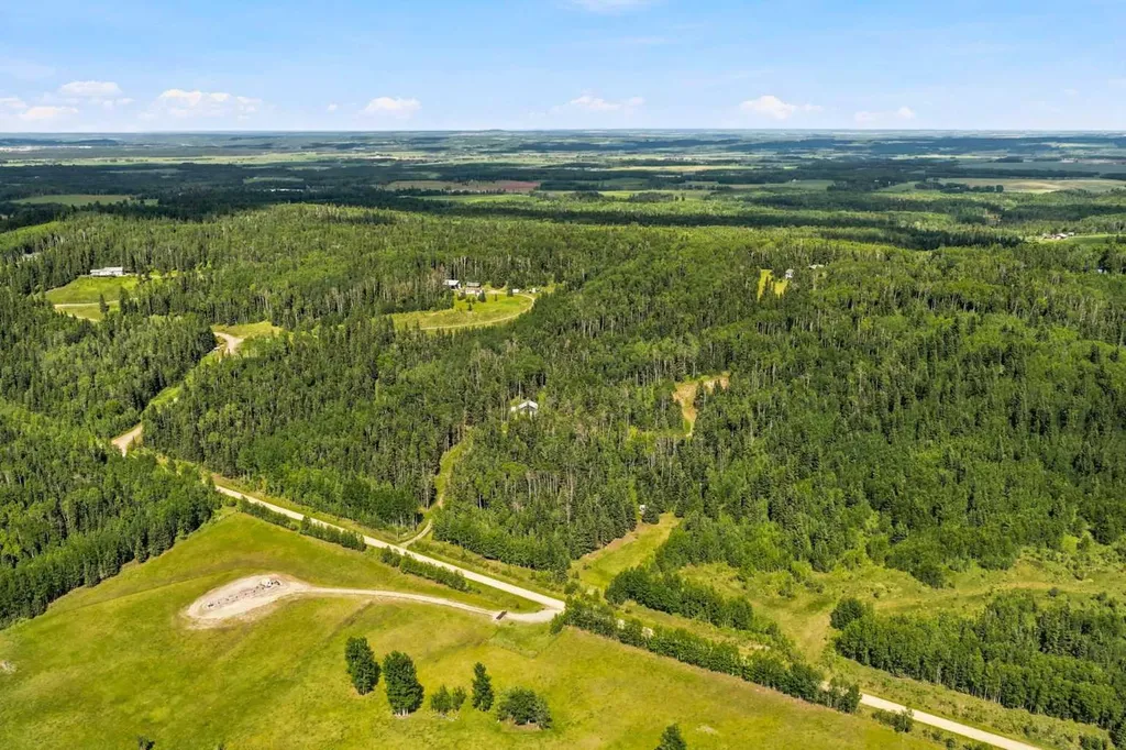 31435 Range Road 62 Rural Mountain View County AB T0M1X0