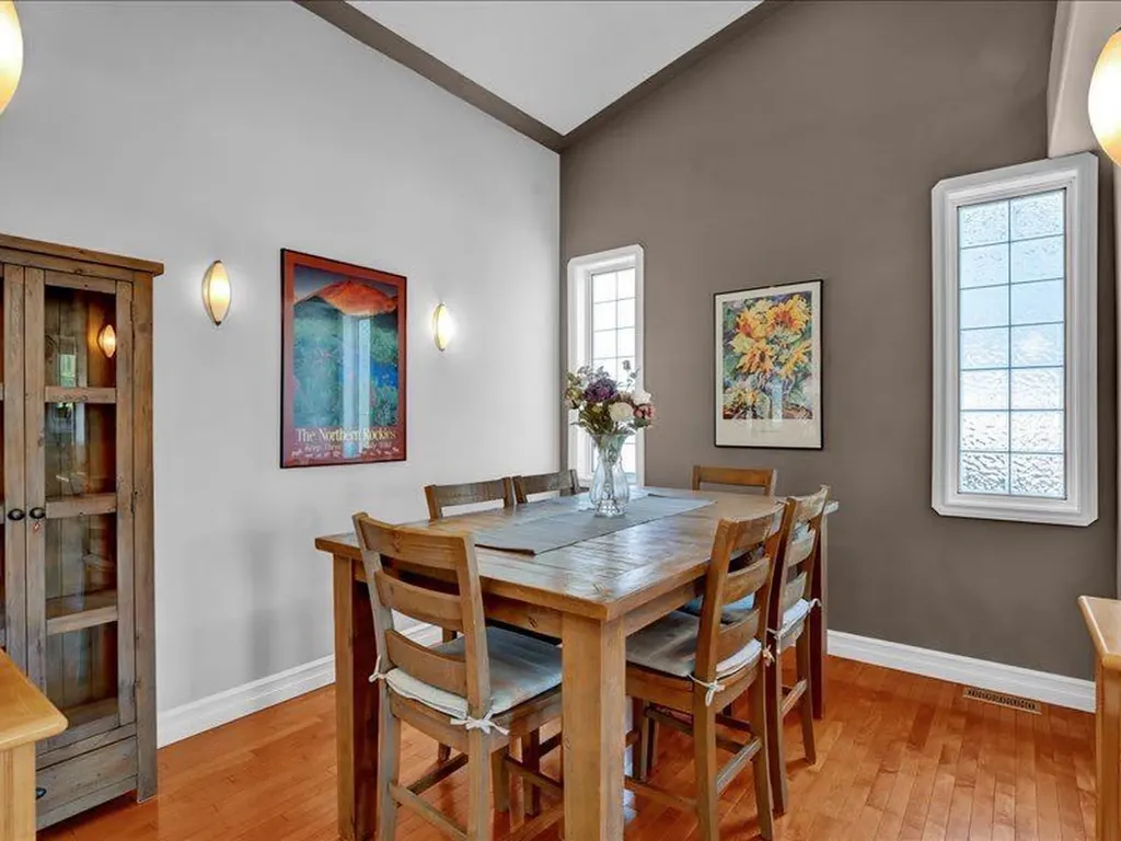 147 Cove Place Chestermere AB t1x1j6