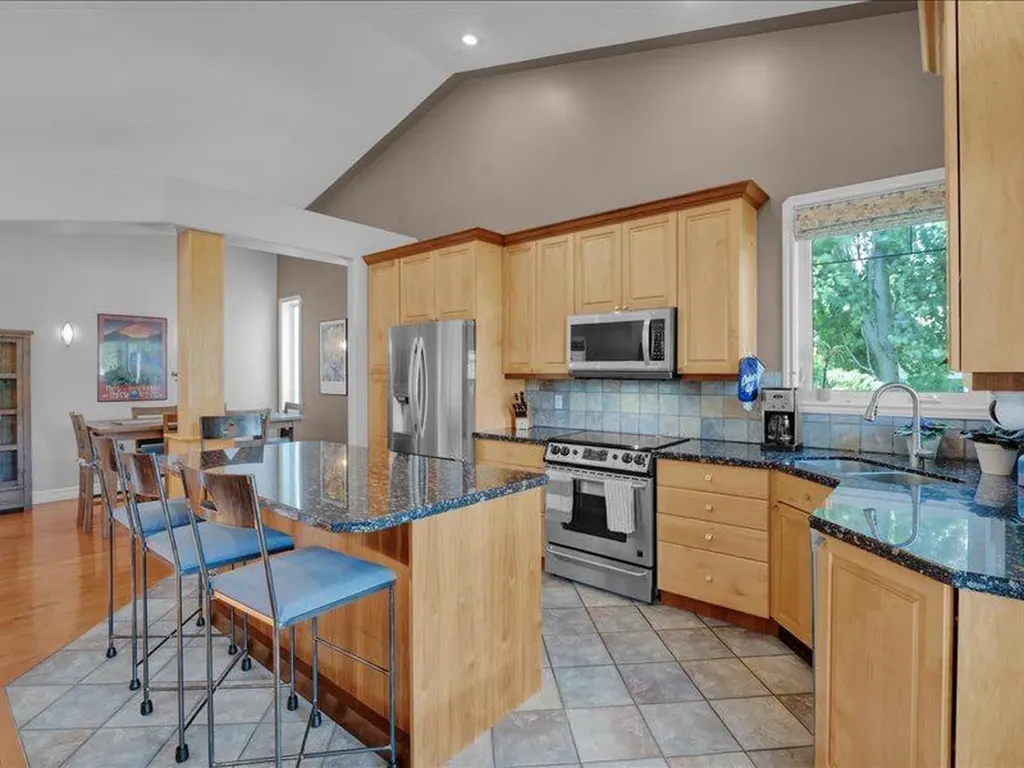 147 Cove Place Chestermere AB t1x1j6