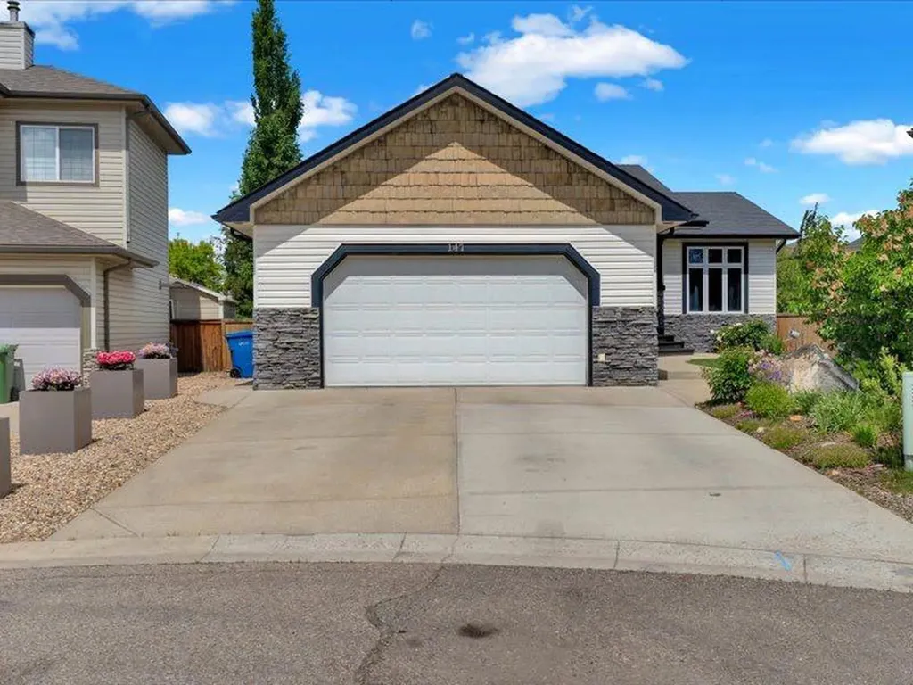 147 Cove Place Chestermere AB t1x1j6