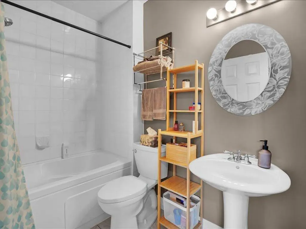 147 Cove Place Chestermere AB t1x1j6