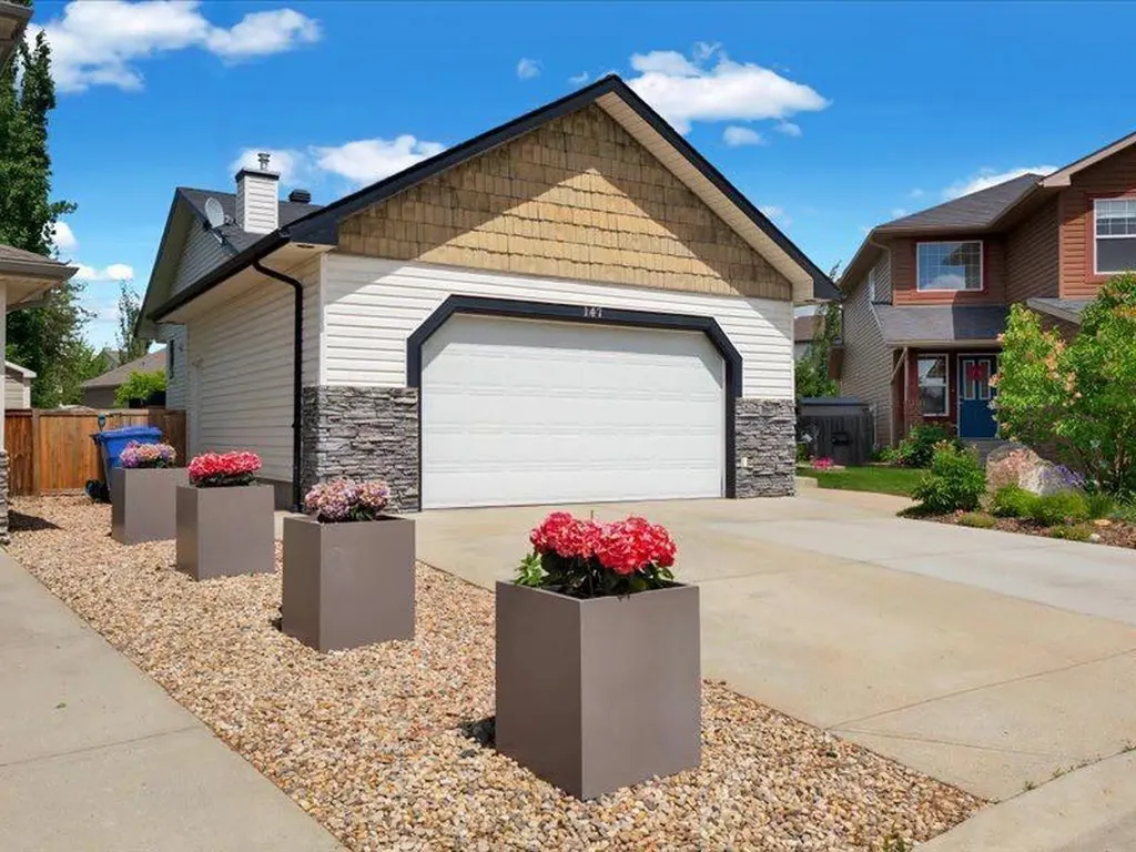 147 Cove Place Chestermere AB t1x1j6