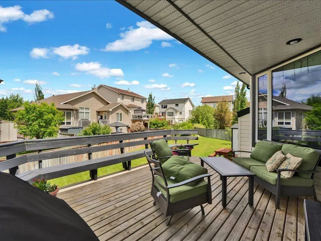 147 Cove Place Chestermere AB t1x1j6