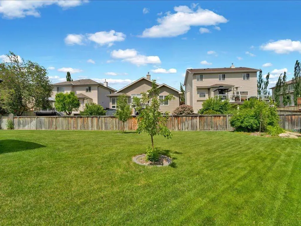 147 Cove Place Chestermere AB t1x1j6