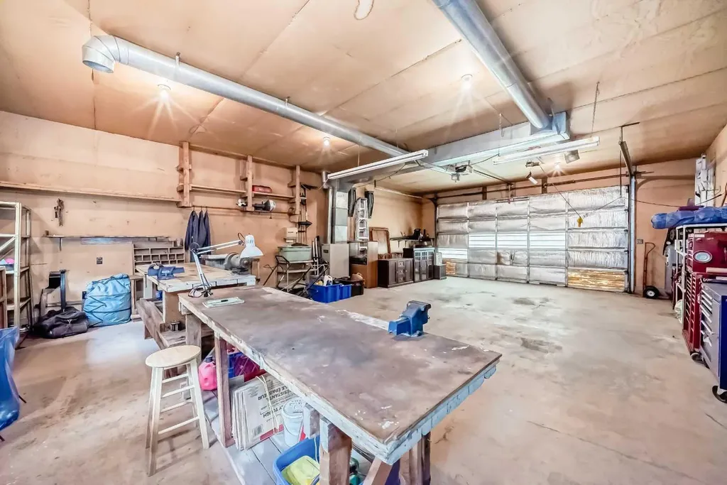 85 Elma Street W Okotoks AB T1S 1J9
