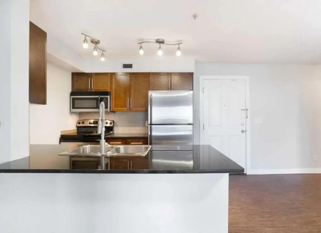 7110 80 Avenue NE Calgary AB T3J0N4