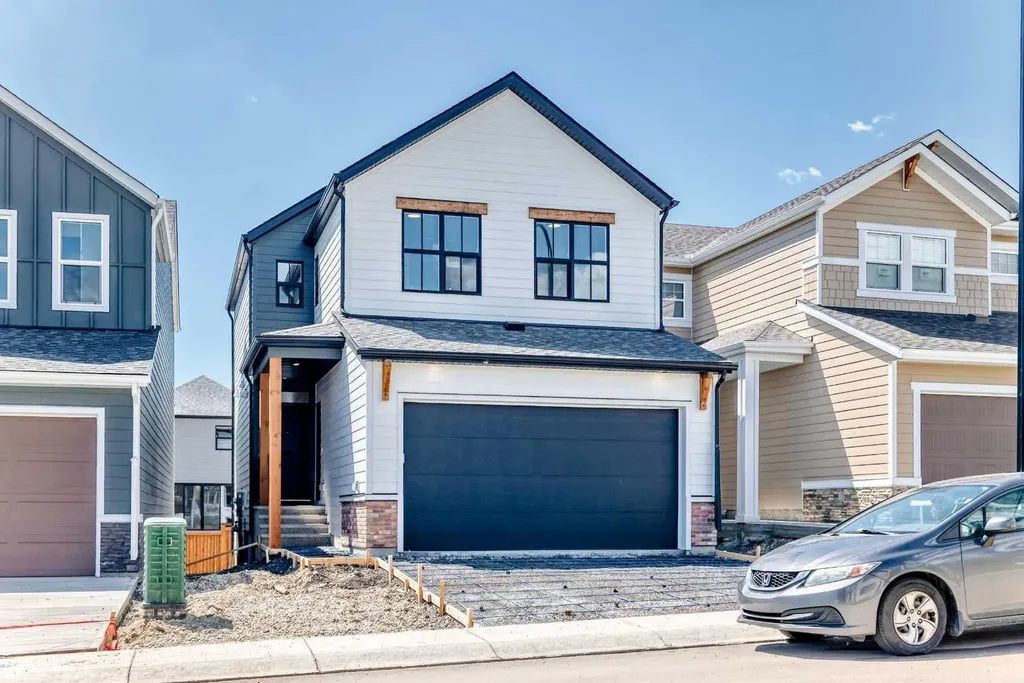 1061 Sawgrass Link NW Airdrie AB T4B5V2