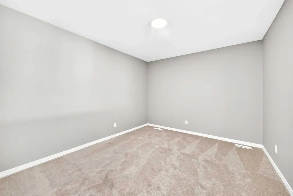 1061 Sawgrass Link NW Airdrie AB T4B5V2