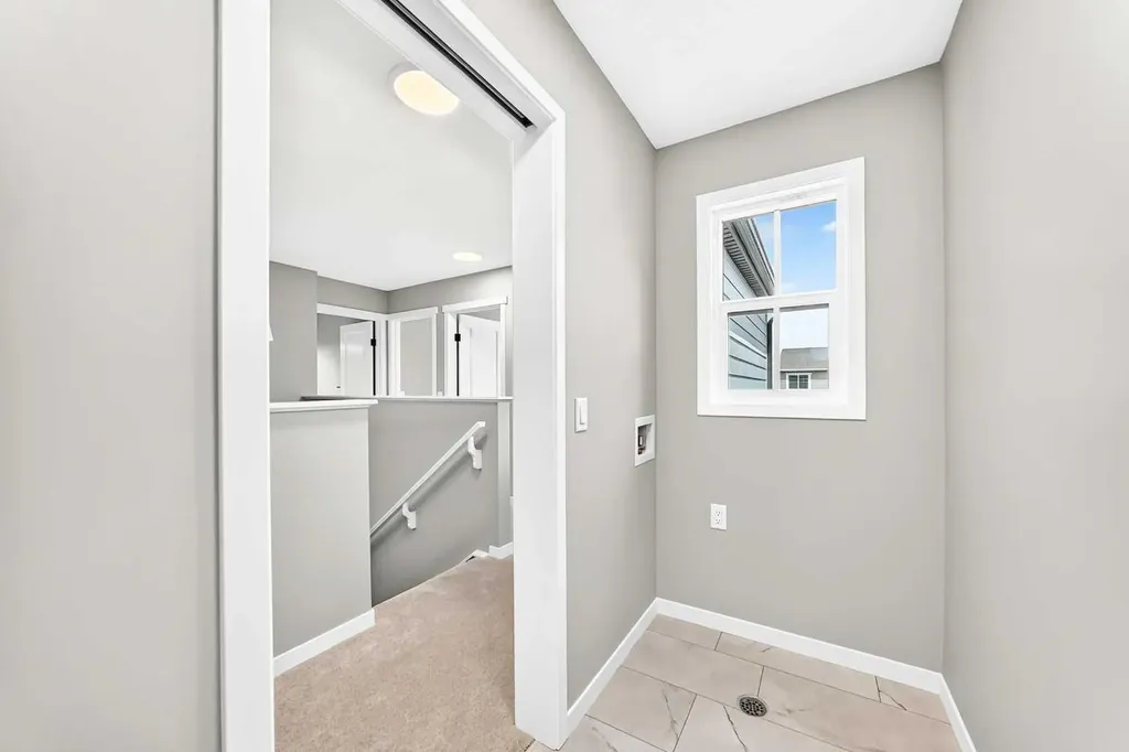 1061 Sawgrass Link NW Airdrie AB T4B5V2