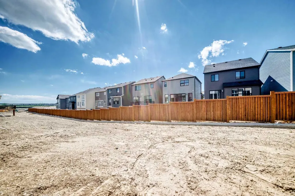 1061 Sawgrass Link NW Airdrie AB T4B5V2