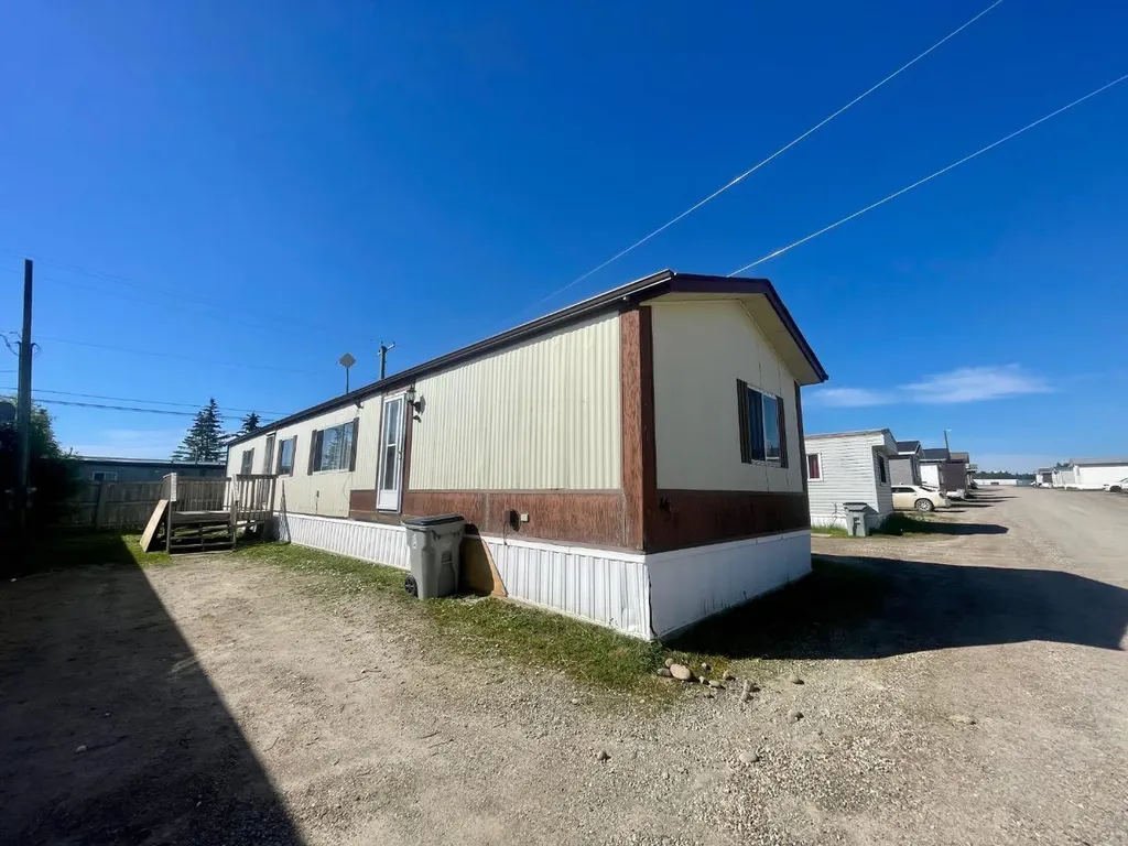 46 422 55 Street Edson AB T7E 1C5