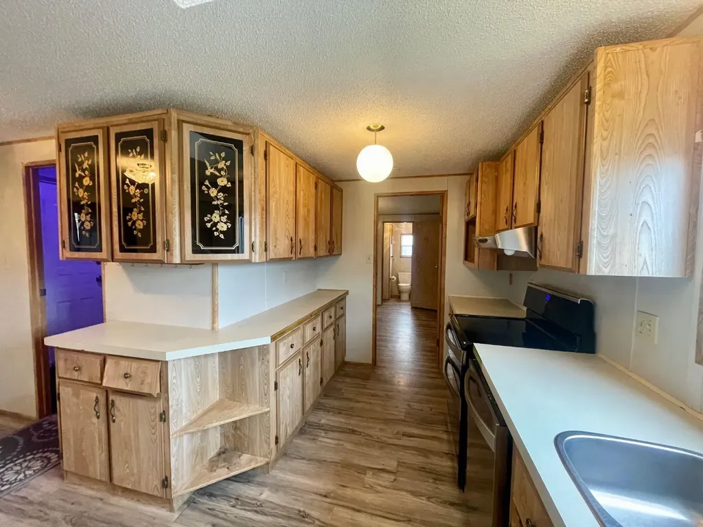 46 422 55 Street Edson AB T7E 1C5
