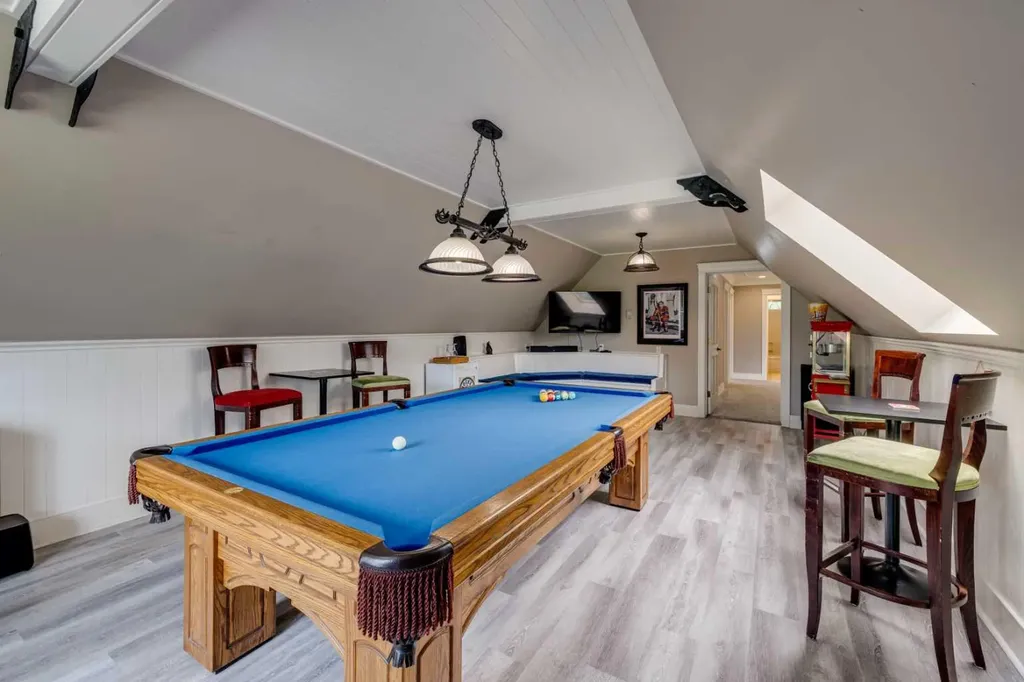 108 Redwood Meadows Drive Rural Rocky View County AB T3Z 1A3