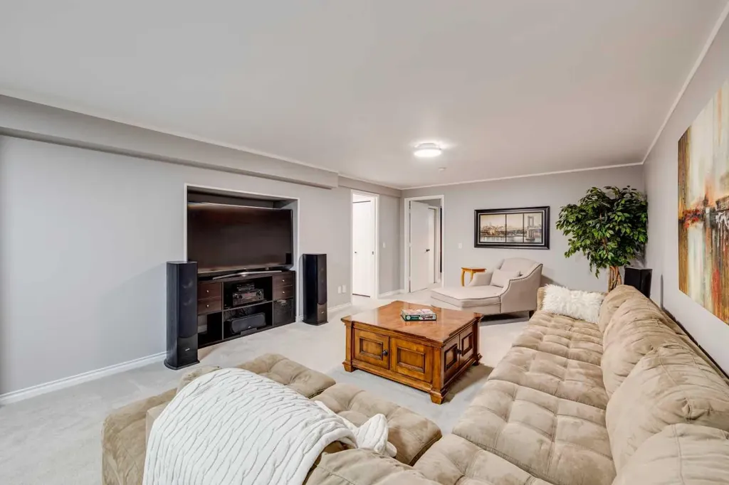 108 Redwood Meadows Drive Rural Rocky View County AB T3Z 1A3