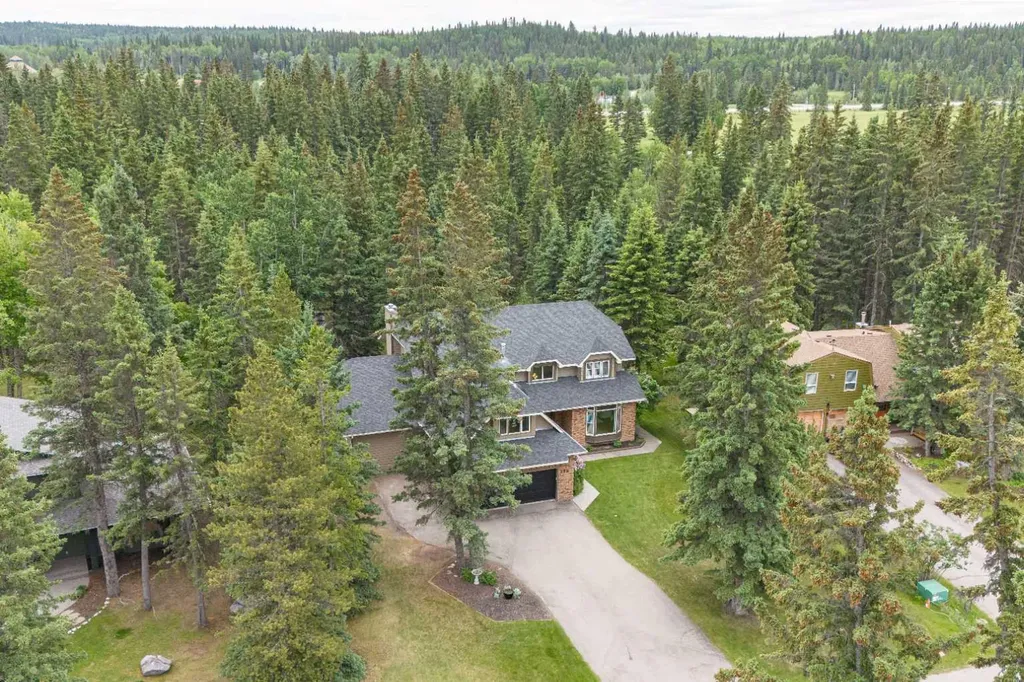 108 Redwood Meadows Drive Rural Rocky View County AB T3Z 1A3