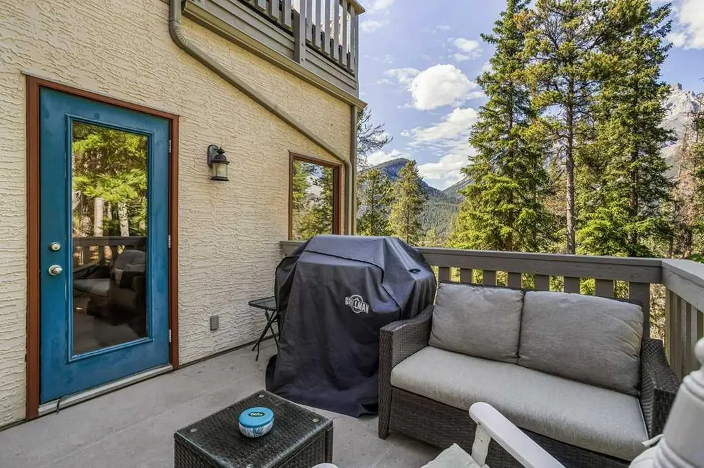 2 Otter Lane Banff AB T1L 1B9