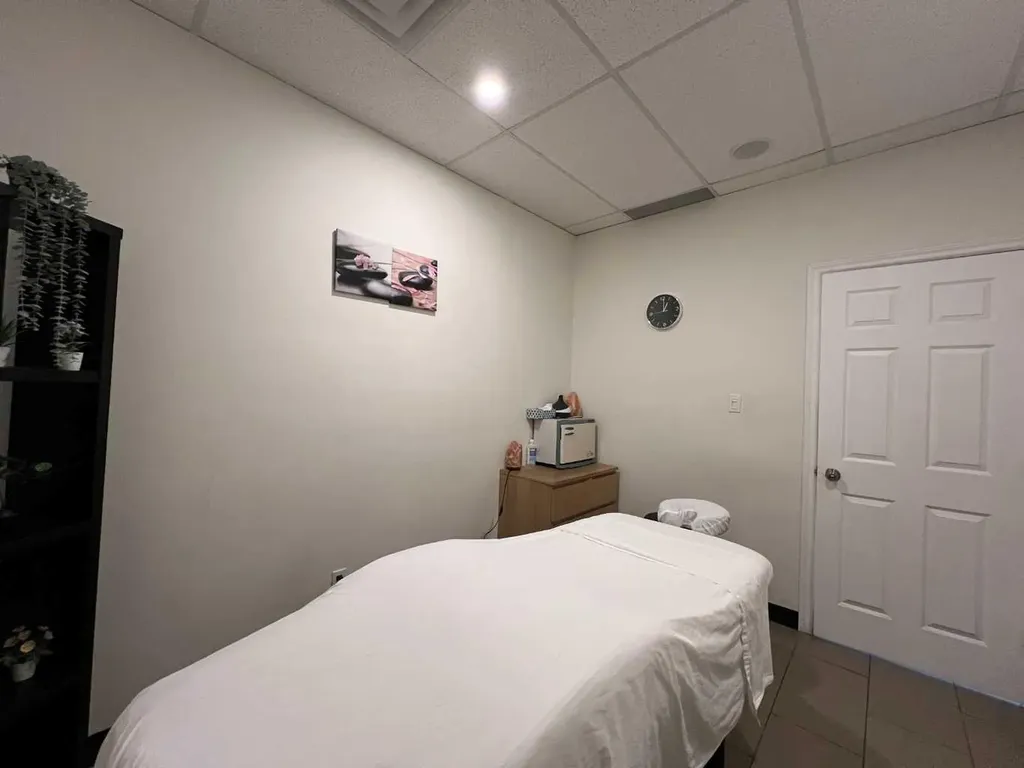 4515 Mcleod Trail SW Calgary AB T2G 0A5