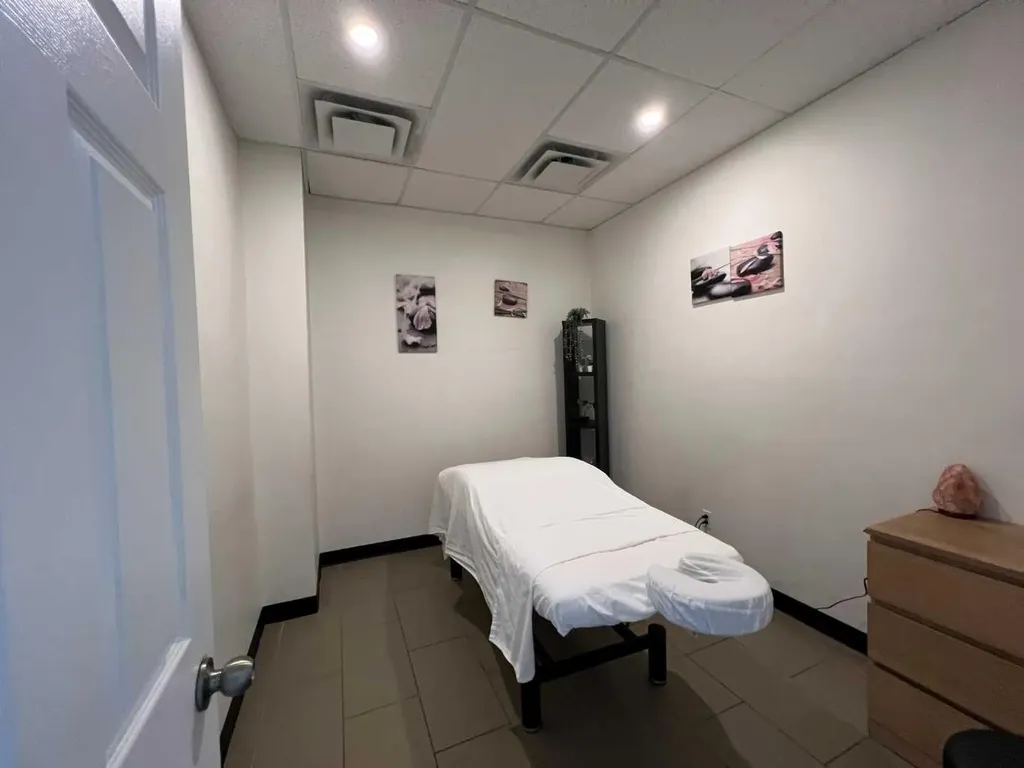 4515 Mcleod Trail SW Calgary AB T2G 0A5