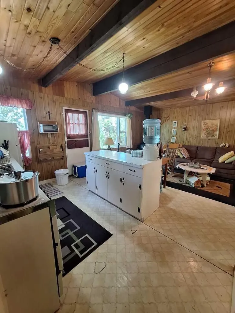 13221 Twp Road 680 Lac La Biche AB T0A 2C1