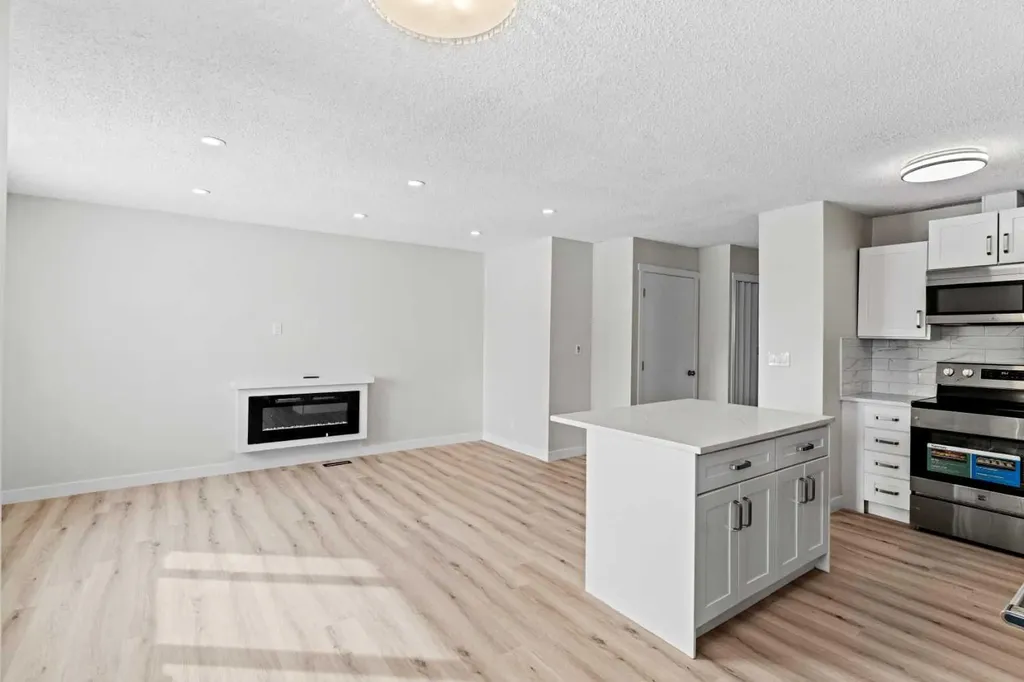 937 Marcombe Drive NE Calgary AB T2A 3H2