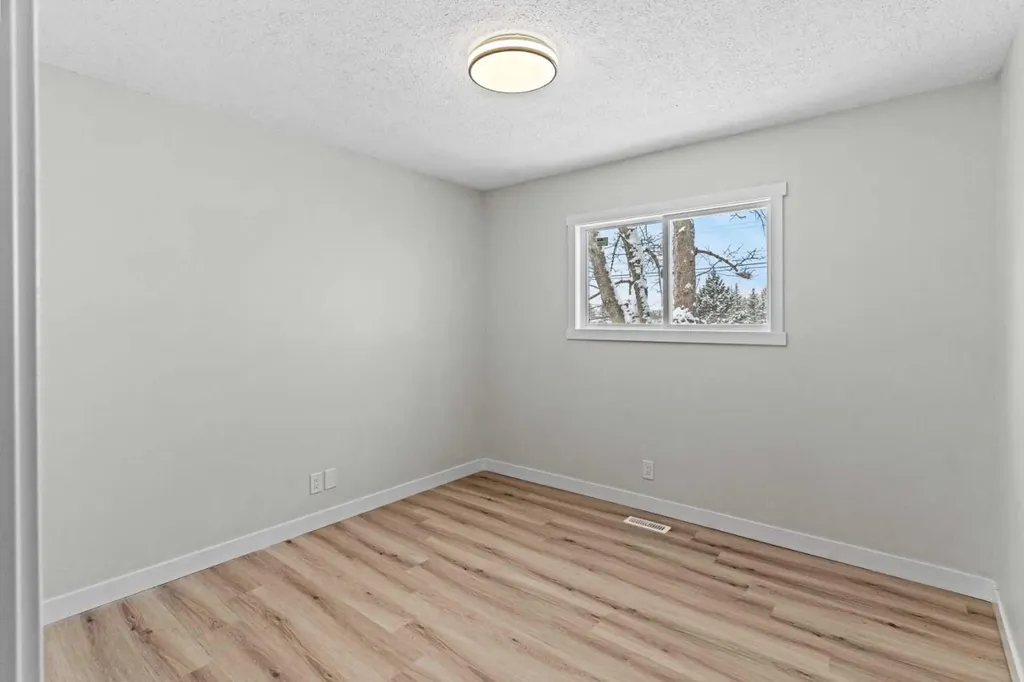 937 Marcombe Drive NE Calgary AB T2A 3H2