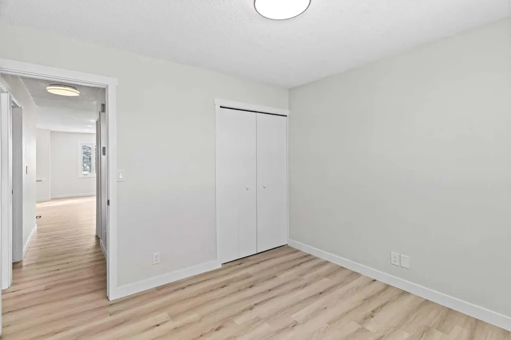 937 Marcombe Drive NE Calgary AB T2A 3H2