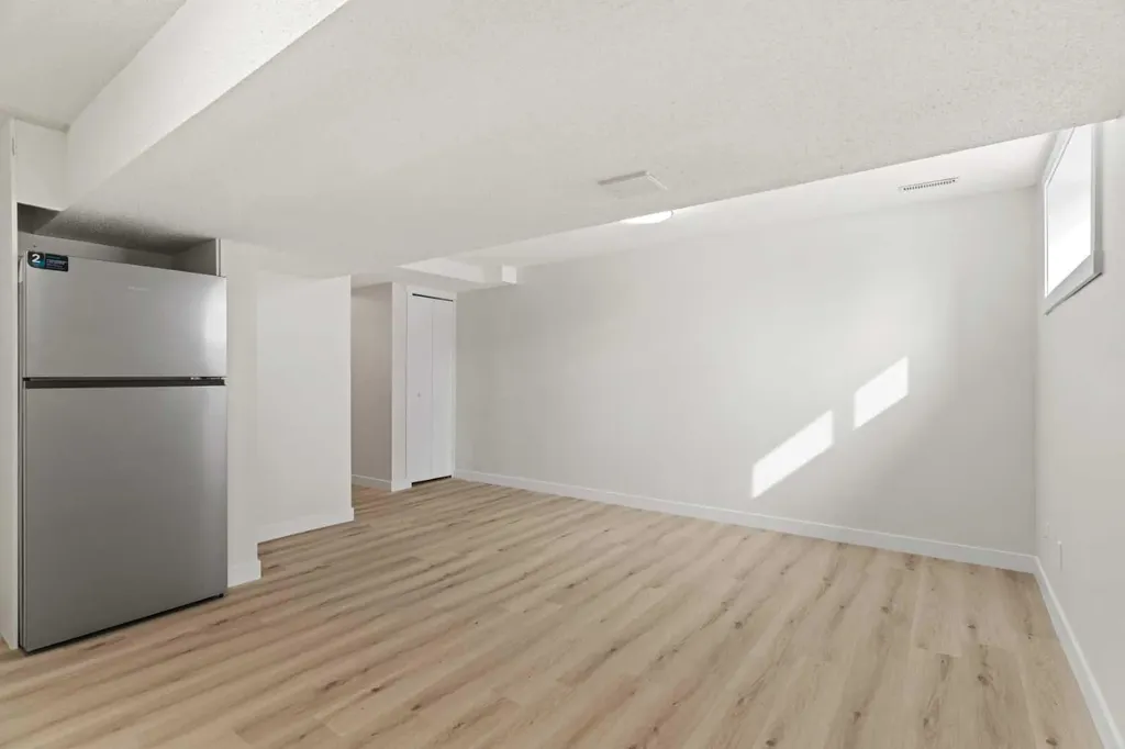 937 Marcombe Drive NE Calgary AB T2A 3H2