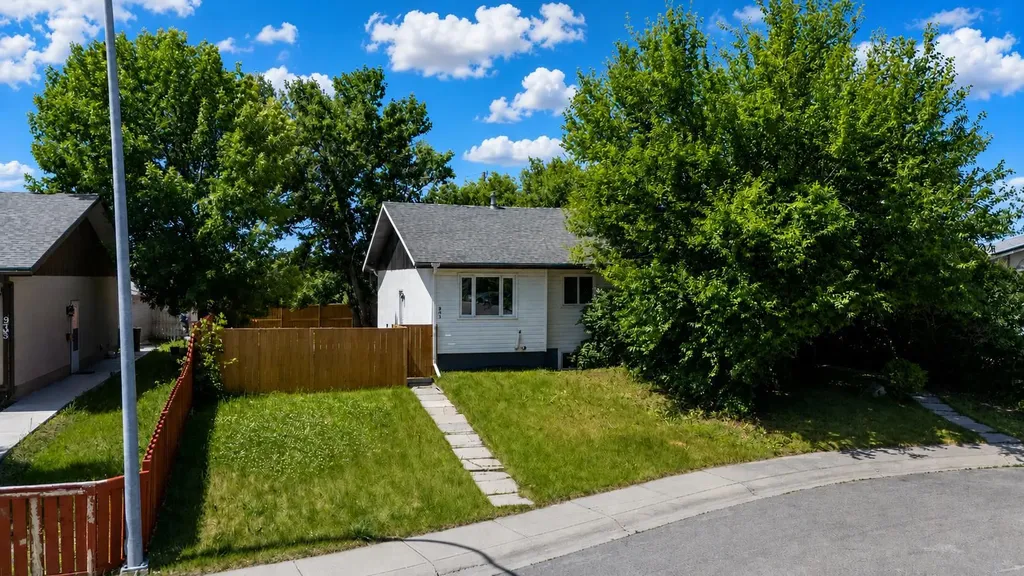 937 Marcombe Drive NE Calgary AB T2A 3H2