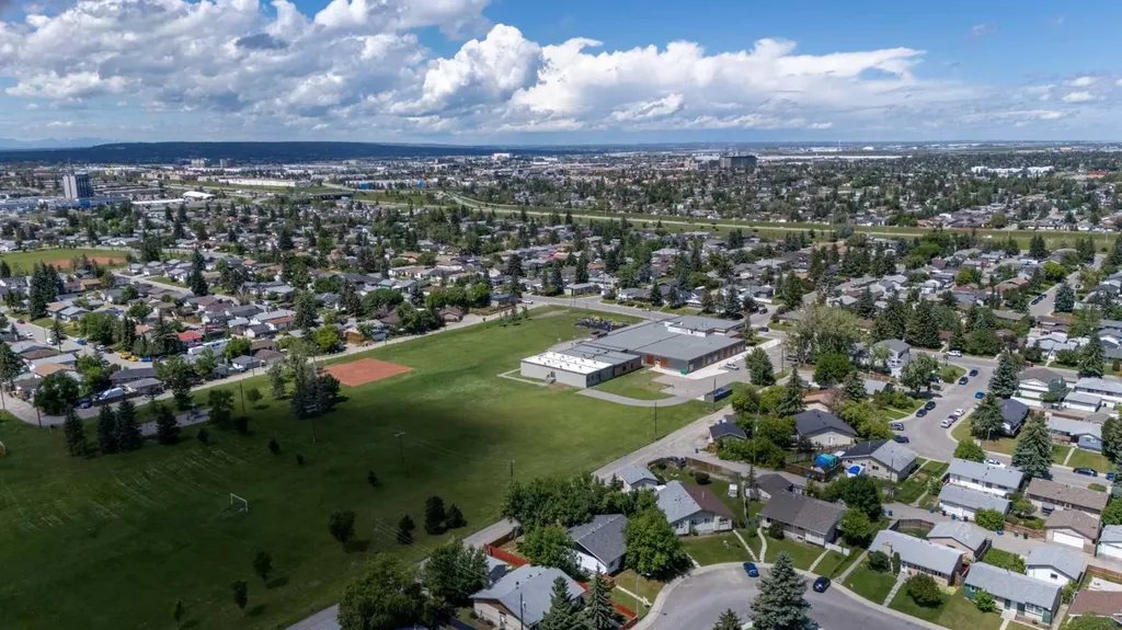 937 Marcombe Drive NE Calgary AB T2A 3H2