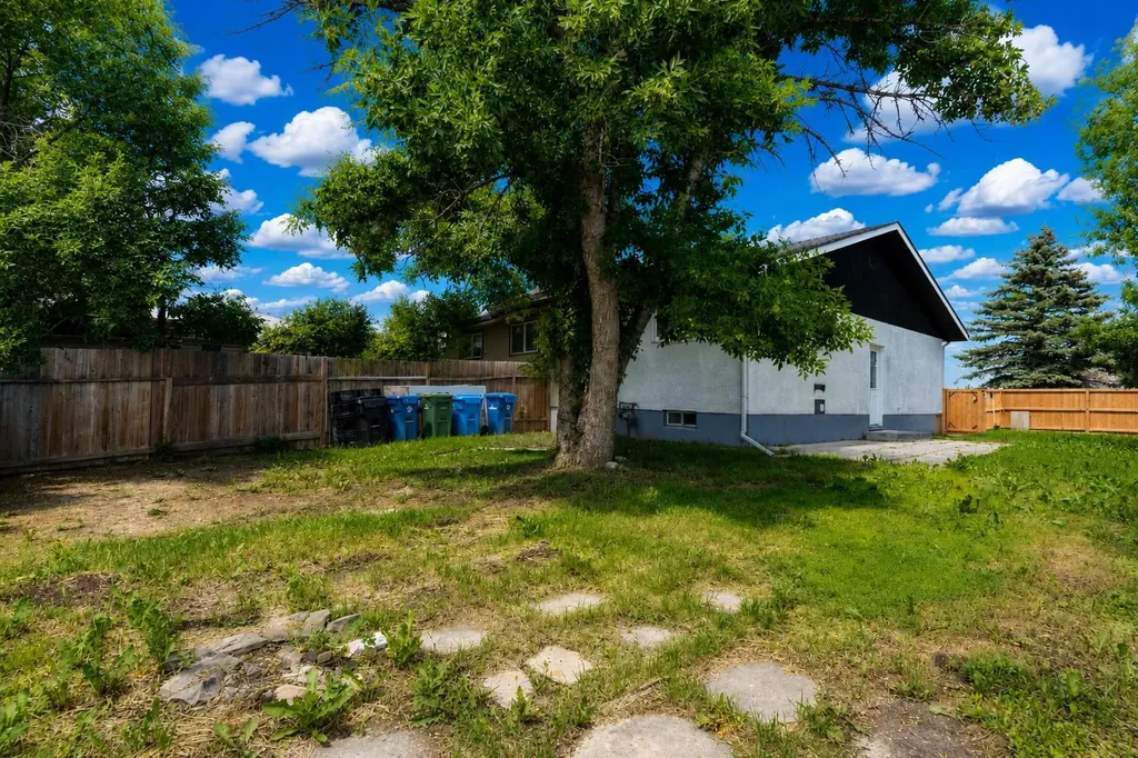 937 Marcombe Drive NE Calgary AB T2A 3H2