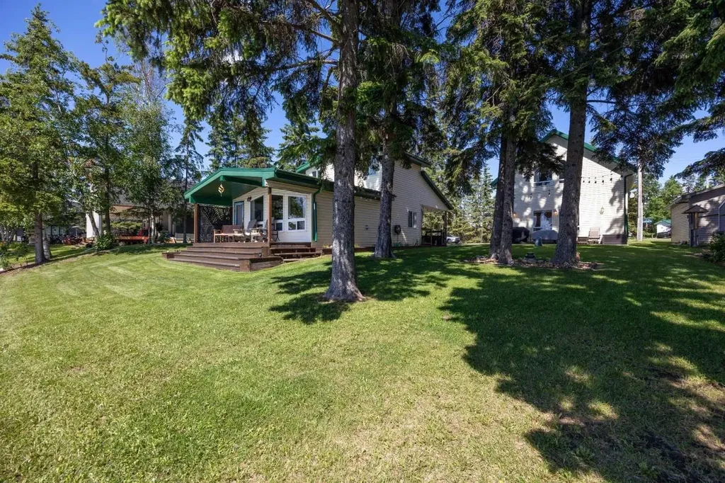 611 Lakeview Road Rural Athabasca County AB T0A0M0