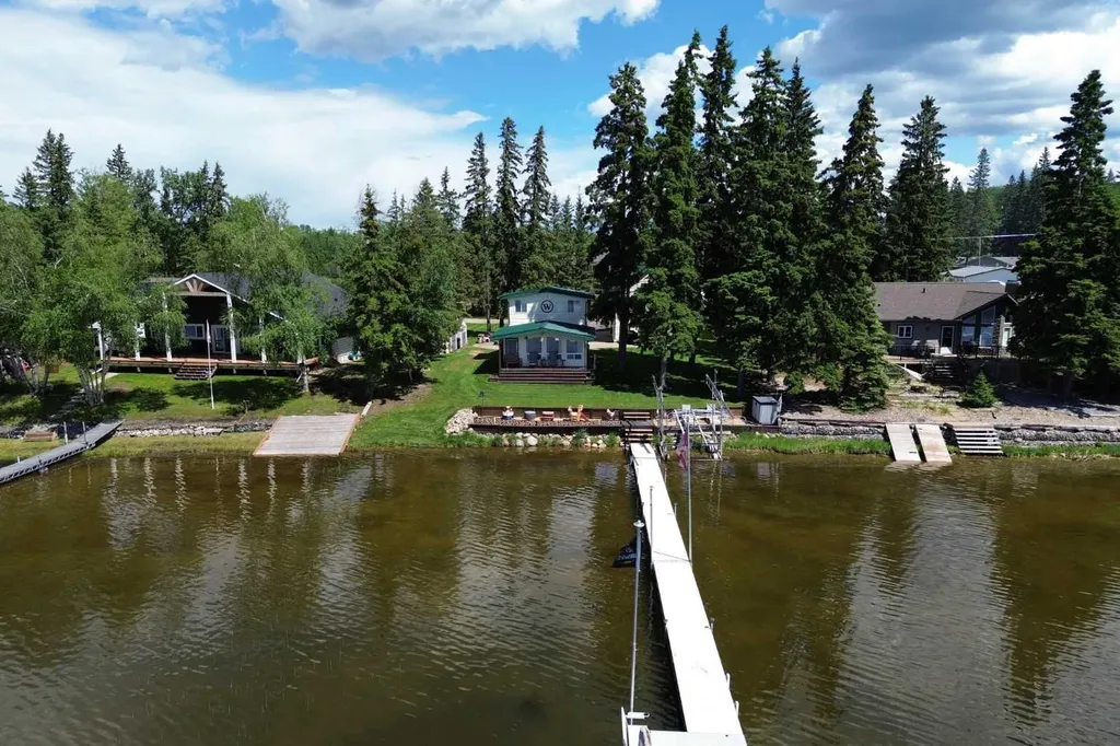 611 Lakeview Road Rural Athabasca County AB T0A0M0
