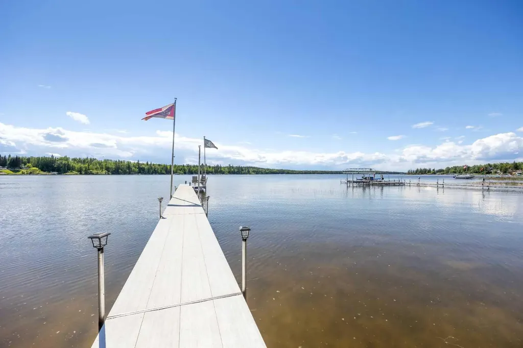 611 Lakeview Road Rural Athabasca County AB T0A0M0