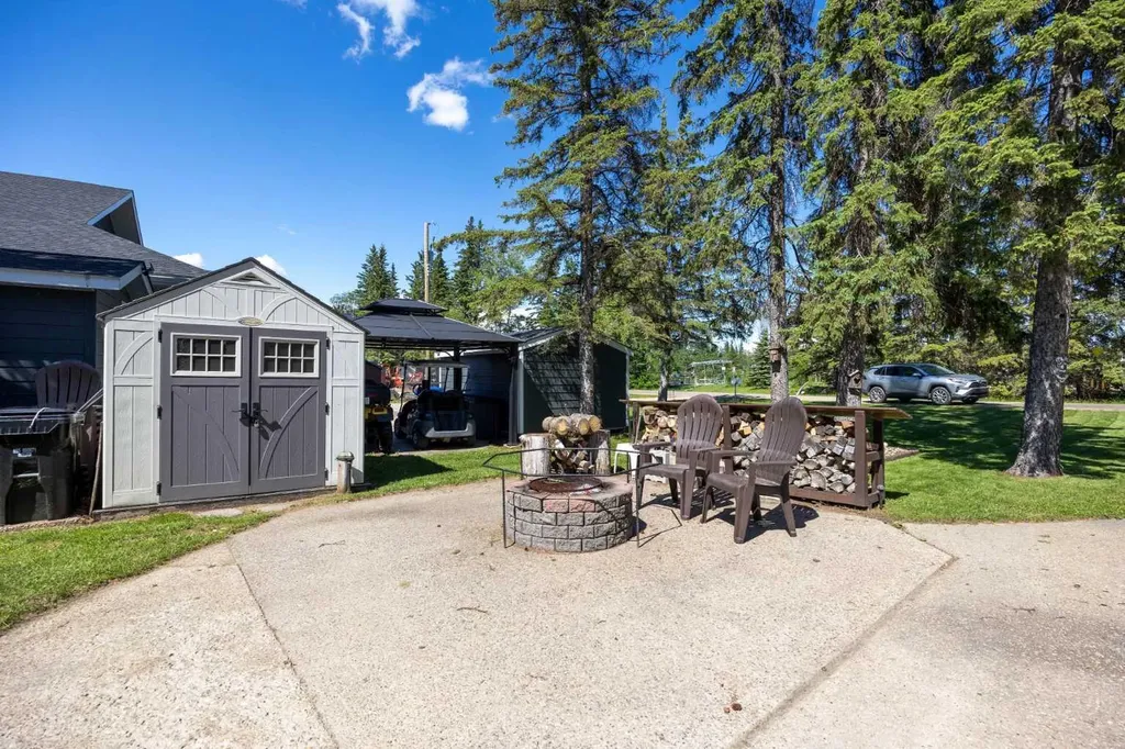 611 Lakeview Road Rural Athabasca County AB T0A0M0