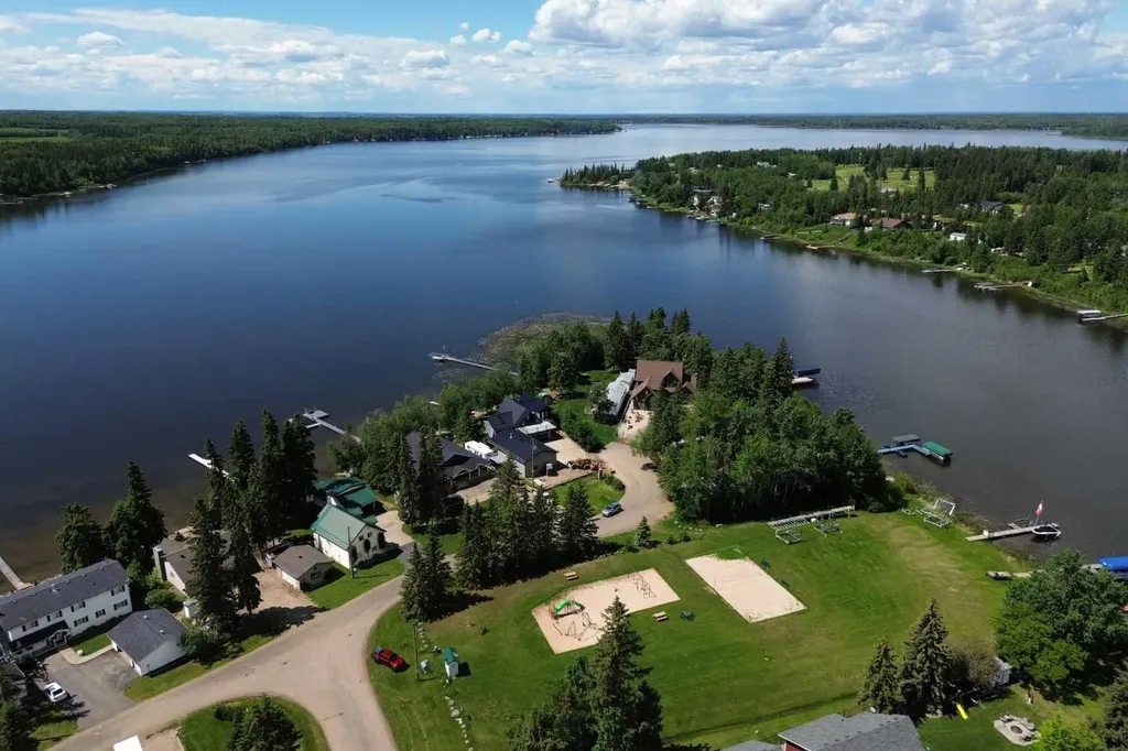 611 Lakeview Road Rural Athabasca County AB T0A0M0