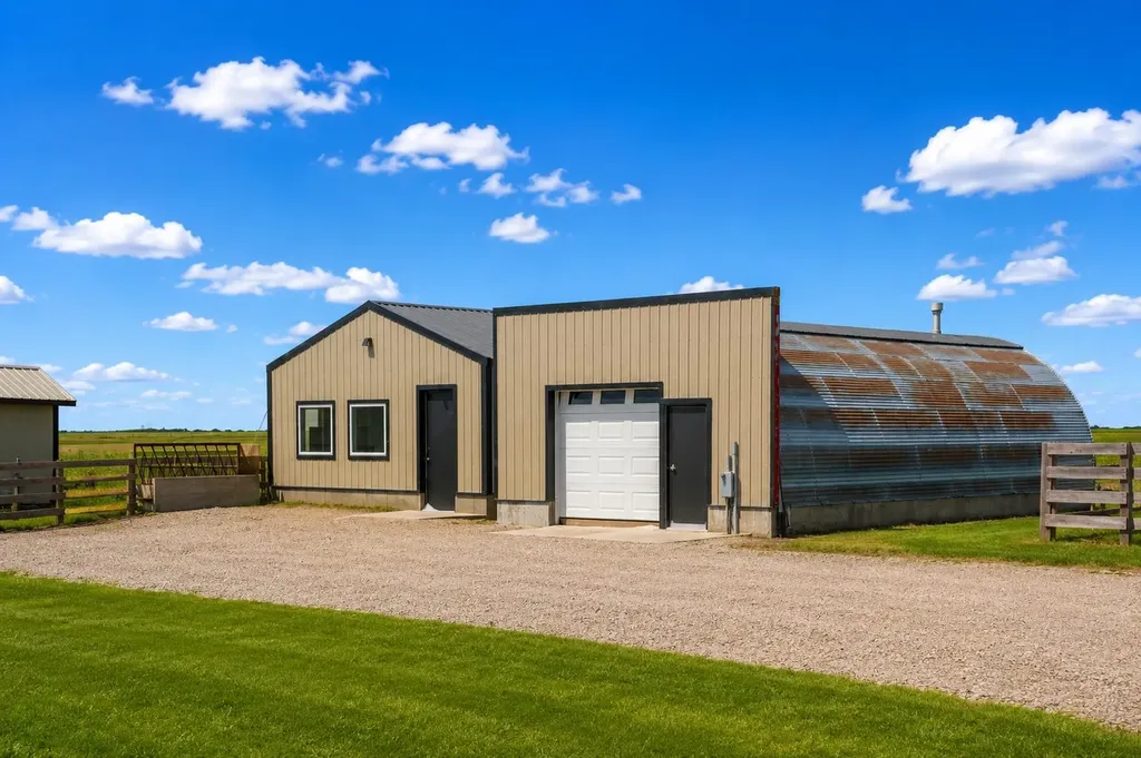114039 Range Road 221 Rural Lethbridge County AB T0K 1V0