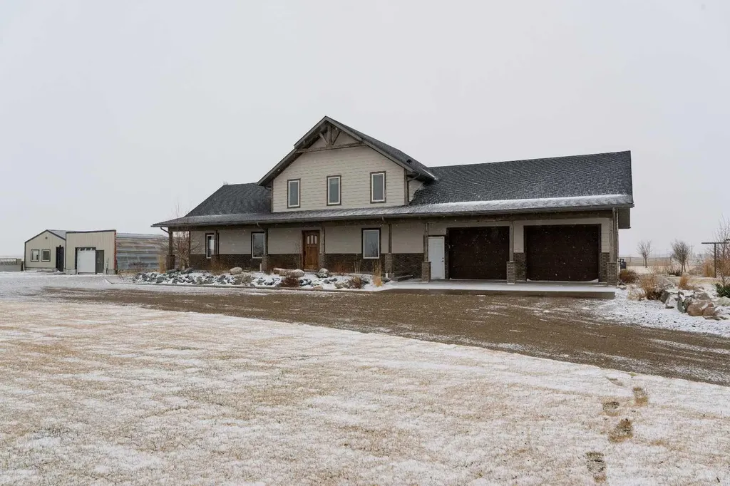 114039 Range Road 221 Rural Lethbridge County AB T0K 1V0
