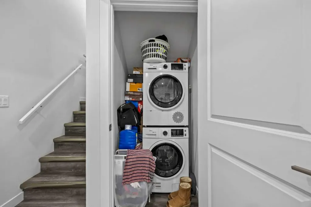 9121 52 Street NE Calgary AB T3J 0V5
