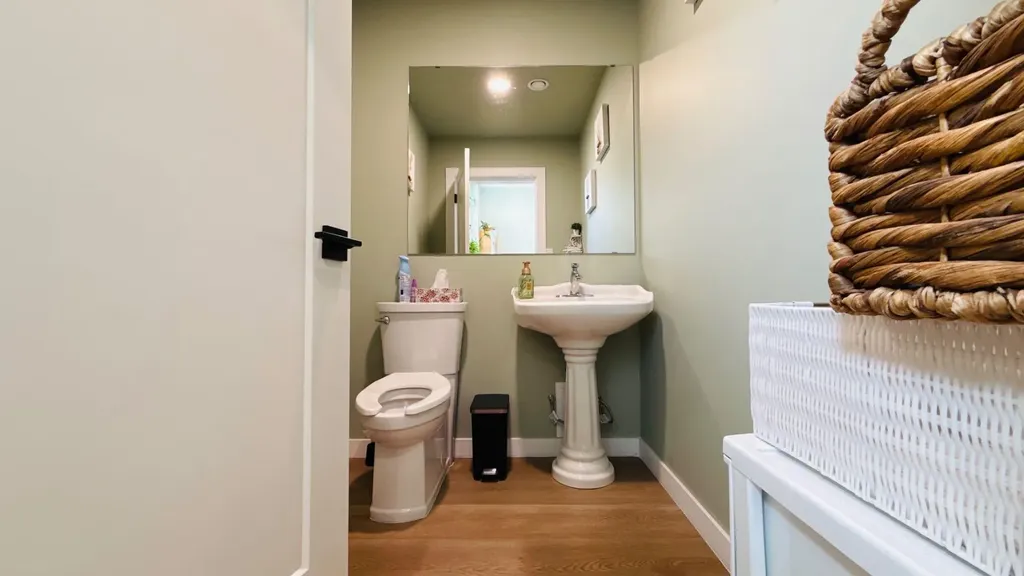1064 Coalbrook Gate W Lethbridge AB T1J 5X2