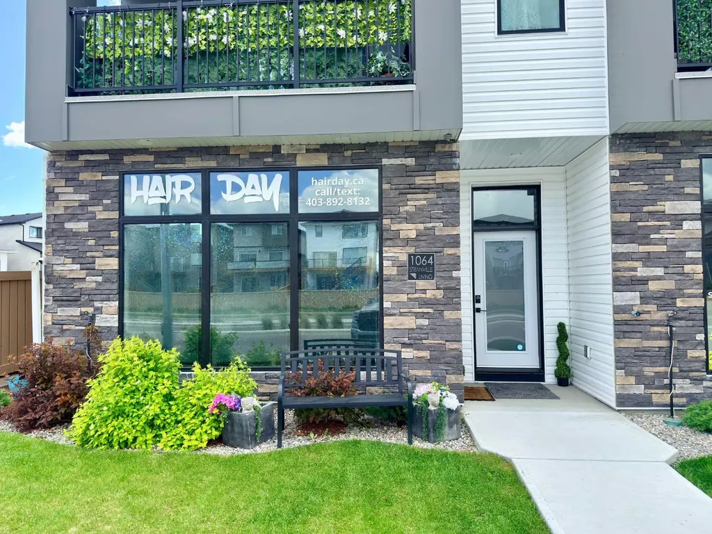 1064 Coalbrook Gate W Lethbridge AB T1J 5X2