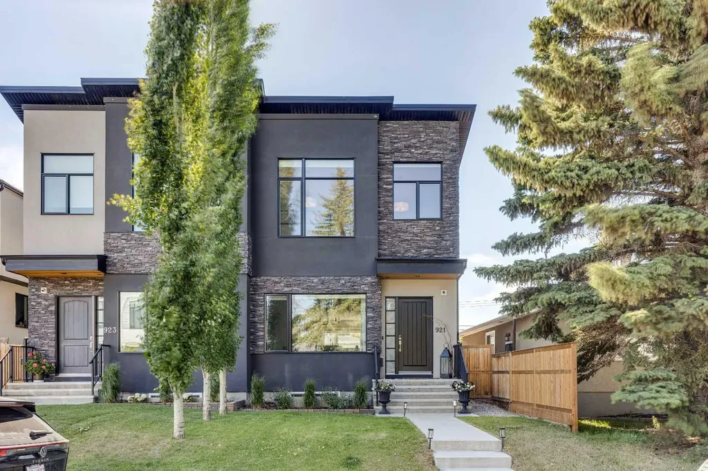921 42 Street SW Calgary AB T3C 1Y9