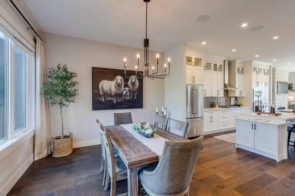 921 42 Street SW Calgary AB T3C 1Y9
