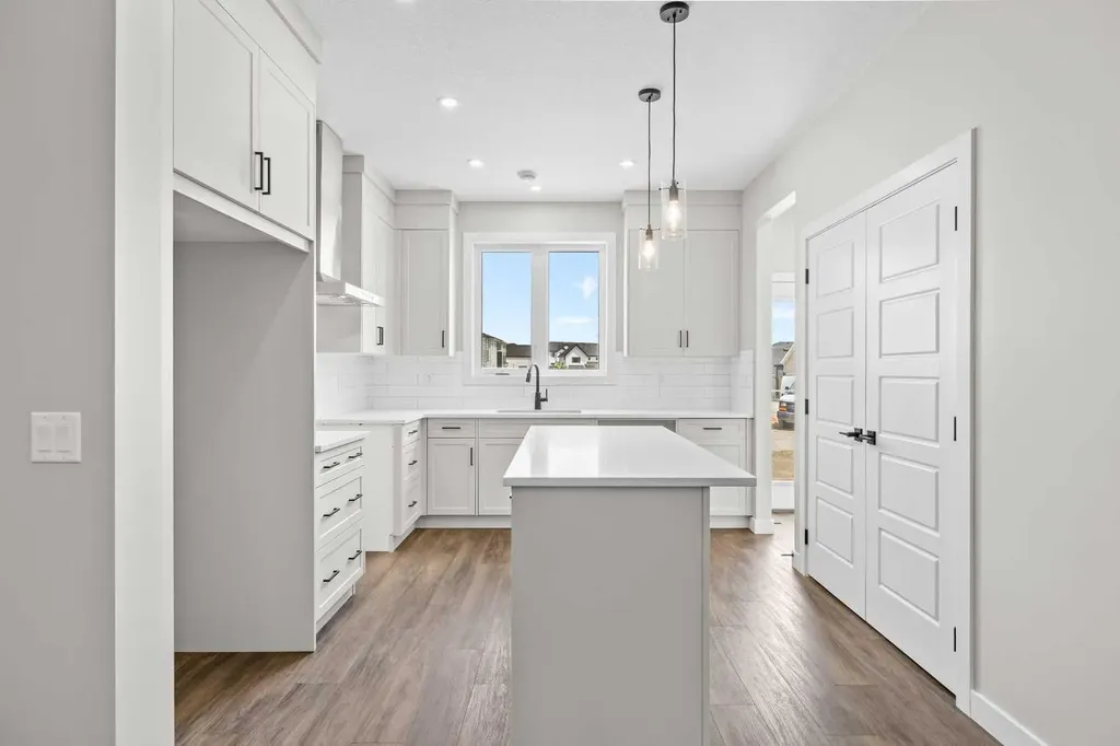 72 Amblefield View NW Calgary AB T3P 2L6