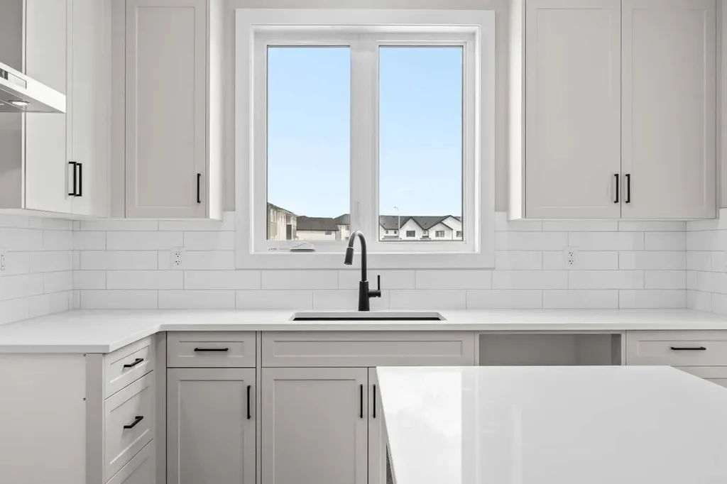 72 Amblefield View NW Calgary AB T3P 2L6