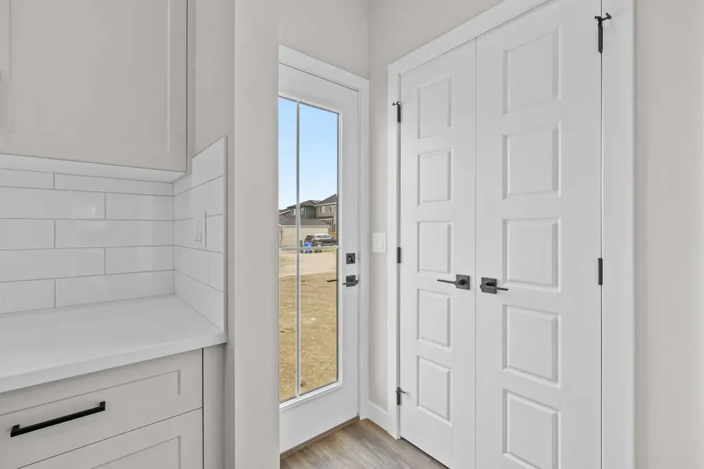 72 Amblefield View NW Calgary AB T3P 2L6