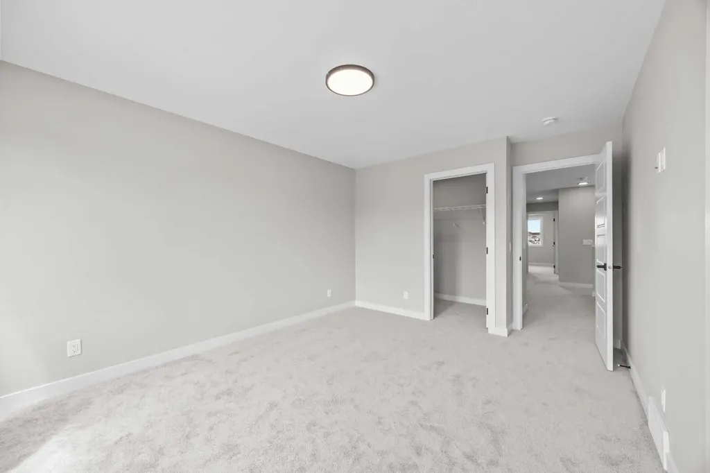 72 Amblefield View NW Calgary AB T3P 2L6
