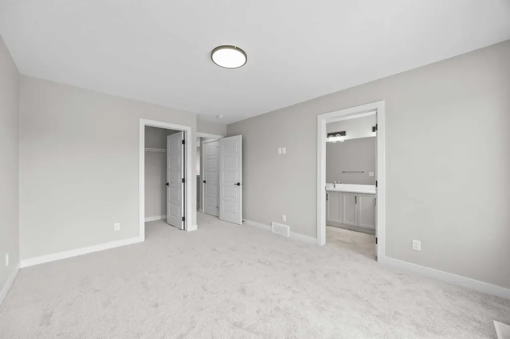 72 Amblefield View NW Calgary AB T3P 2L6